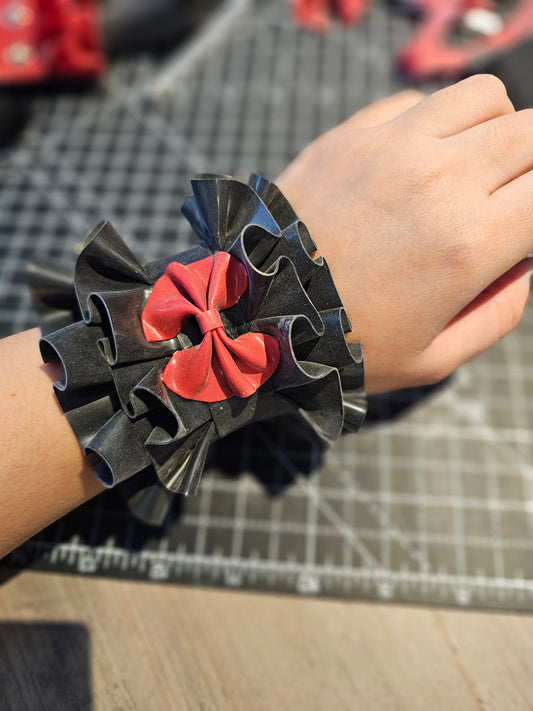 Latex ruffle cuff (with bow)